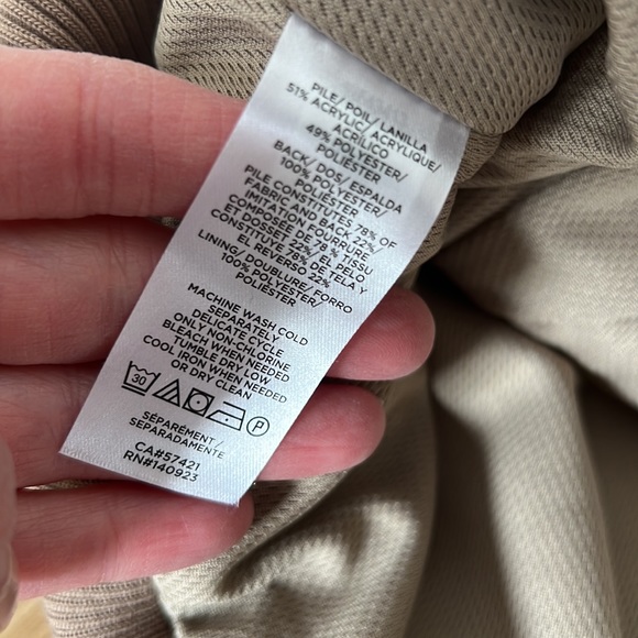 Lou & Grey New Sherpa Jacket $148 - Picture 5 of 9